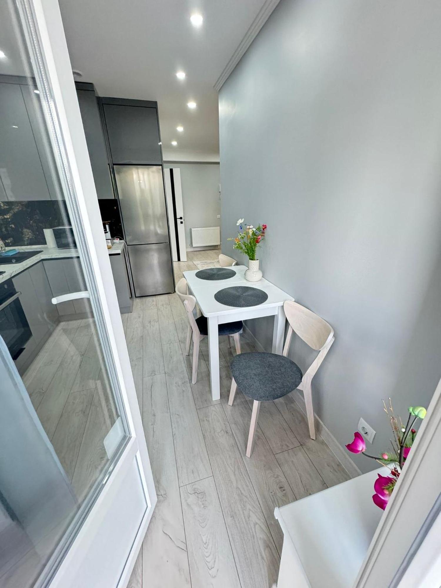 Modern Near Airport With Parking * Chisinau