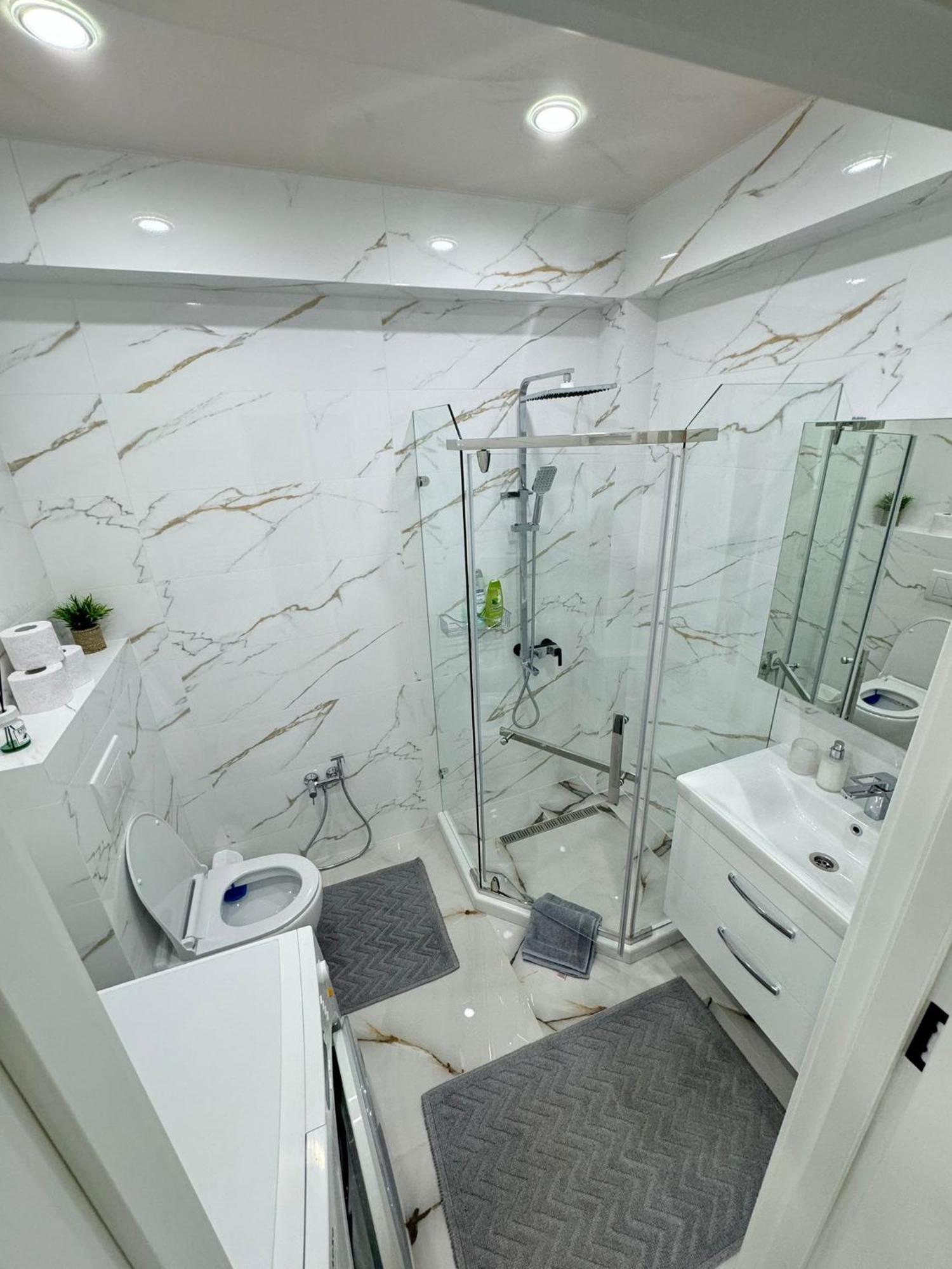Modern Near Airport With Parking Chisinau